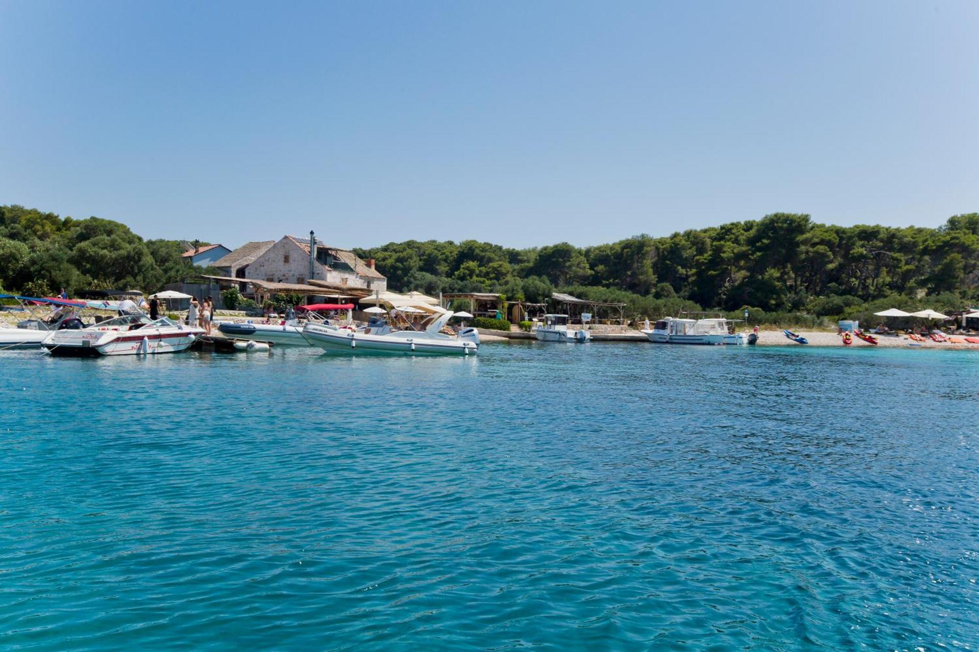 Robinson House T'n't Hébergement de vacances Hvar Town